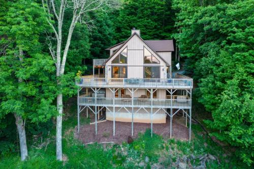Seven Devils House | A Big View