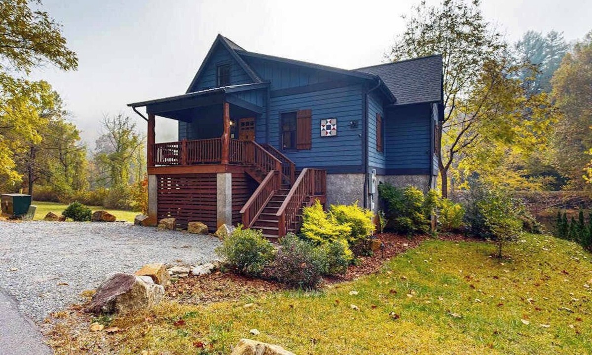 Cullowhee House | at E's please