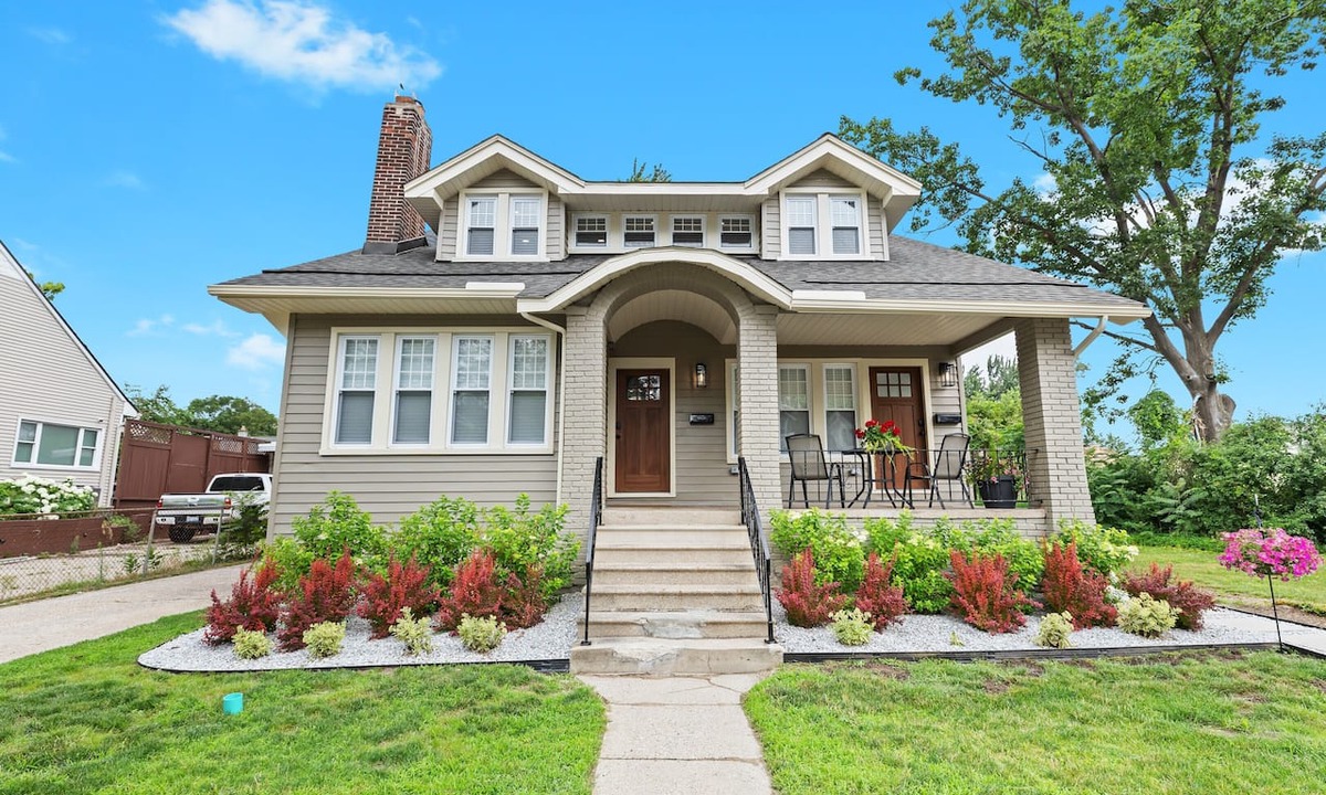 Ferndale Apartment | Charming & Modern 2Bedroom Loft Downtown Ferndale