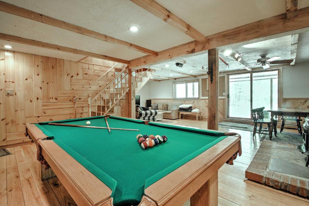Bartlett House | Cozy Bartlett Townhome < 3 Mi to Attitash Mountain