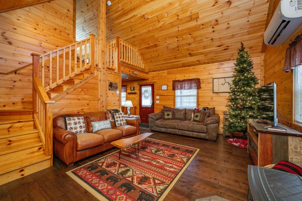 McHenry House | Cozy Cub Cabin