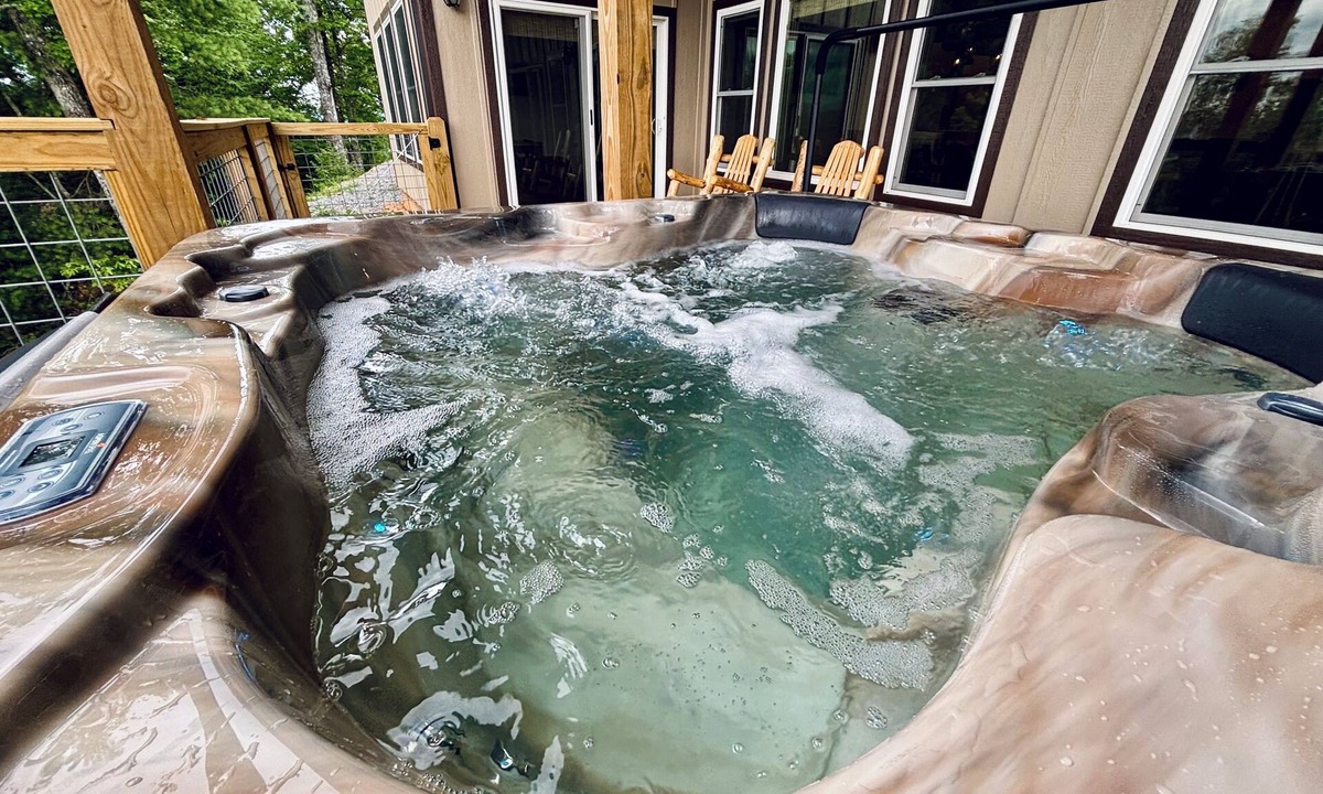 Unaka House | Endless Views- Fun for the whole family!