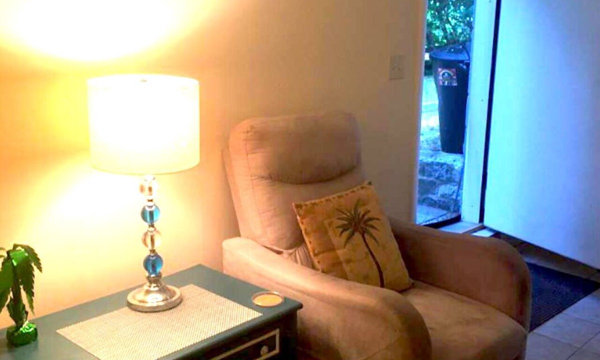 Gloucester Apartment | Gloucester Studio Efficiency - Om Suite Om~ Walk to Good Harbor Beach!