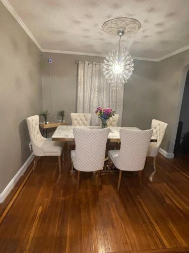 Alden Manor House | Lasourceodan