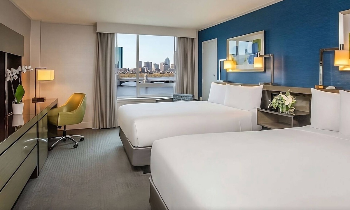 East Cambridge Hotel | Make Your Trip More Enjoyable! w/Indoor Pool, Pets are Allowed Here!
