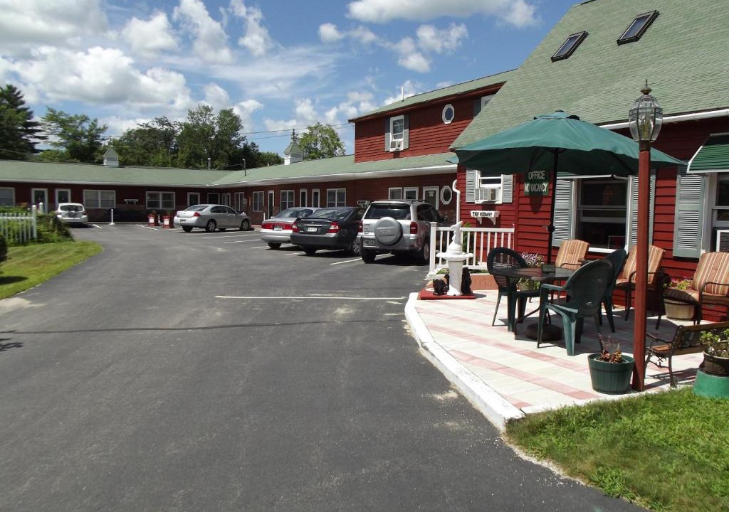 Cornish Hotel | Midway Lodging