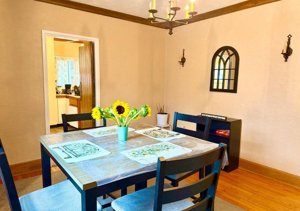 Downtown Syracuse House | Queen Bed Shared Common Space Carrier Dome SU Hospitals