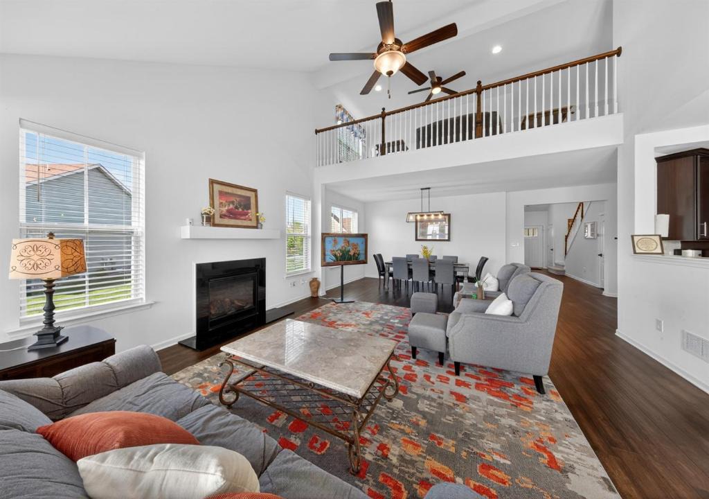 Middletown House | Spacious Middletown Family Retreat - Sleeps 8