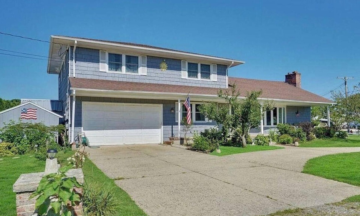 Bayville House | Spacious Waterfront house, gorgeous water views!