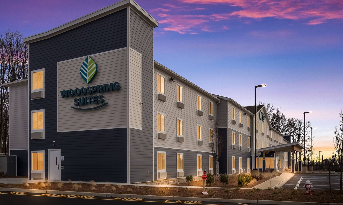 Monmouth Junction Hotel | WoodSpring Suites South Brunswick - Princeton
