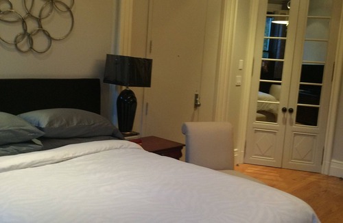 Bedford-Stuyvesant House | A Temporary Accommodation That Has Been Exquisitely Designed.