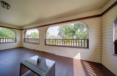 Ashtabula Apartment | Ashtabula Vacation Rental w/Covered Balcony