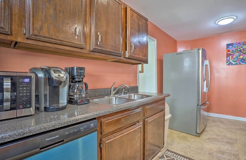 Lansdowne Cottage | Backyard Patio! Philly Stay Near Lincoln Financial