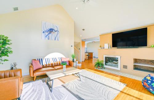 East Patchogue House | Bayfront Home in Patchogue w/Deck & Fishing Dock