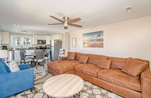 Brigantine Apartment | Beach Bliss! | 1 Block From Beach | Upstairs Unit
