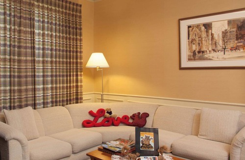 Burlington Bed & Breakfast | "Berry Patch" @ Squirrel's Nest B&B, LLC