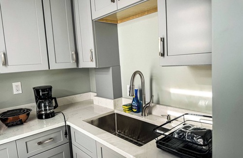 Worcester Apartment | Central Worcester Retreat
