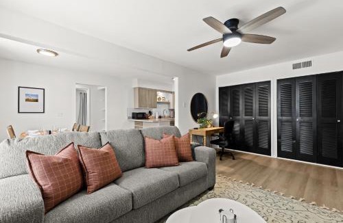 Royal Oak Apartment | Charming 1BR Upper-Flat Unit in Royal Oak