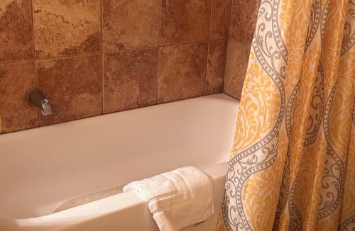 Ithaca Apartment | Close to Everything