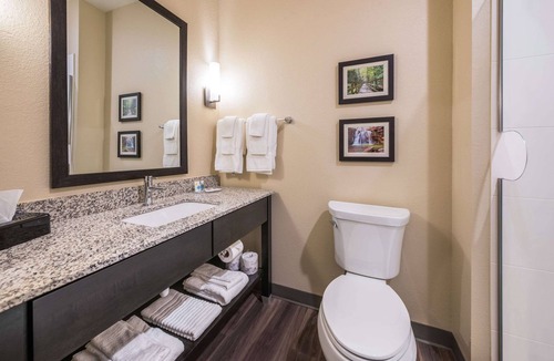 Marysville Hotel | Comfort Suites Marysville Columbus - Northwest