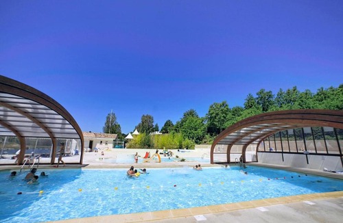 Monclar-de-Quercy House | Comfortable Cottage with Pool in Monclar