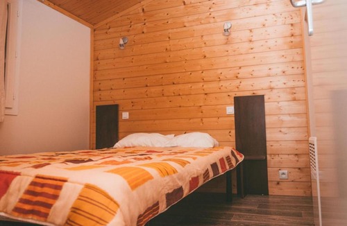 Monclar-de-Quercy House | Comfortable Cottage with Pool in Monclar