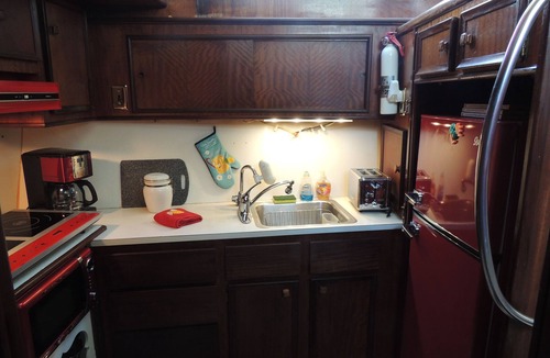 Ampthill Boat Rental | Cookie B