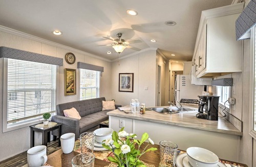Pleasant Mount House | Cottage Complex · Poconos Luxury Stay
