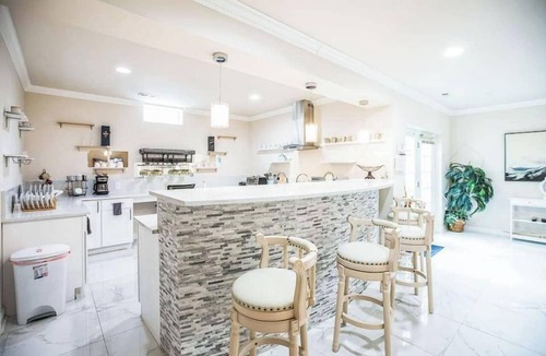 Fairland Apartment | Cozy Lower-Level Retreat 3 Rooms + Pool Table