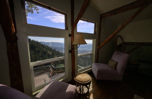 Pauma Valley Cabin | Cozy Rustic Mountain Home with Breathtaking views