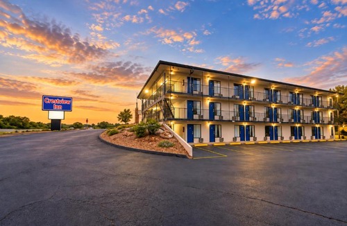 Branson West Hotel | Crestview Inn