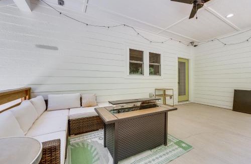 Leicester House | Deck & Fire Pit! Mtn Escape, 12 Mi to Asheville