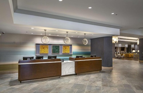 Modesto Hotel | DoubleTree by Hilton Modesto