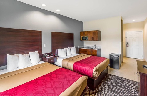 Highlands - Perkins Hotel | Econo Lodge Baton Rouge University Area
