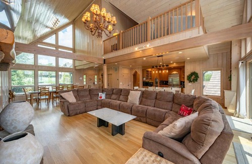 McHenry House | Elevation