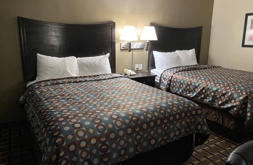 Chillicothe Hotel | Executive Inn
