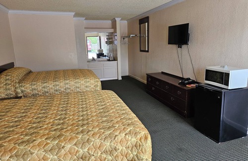 Comfort Hotel | Executive Inn