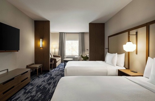Butztown Hotel | Fairfield by Marriott Inn & Suites Bethlehem PA