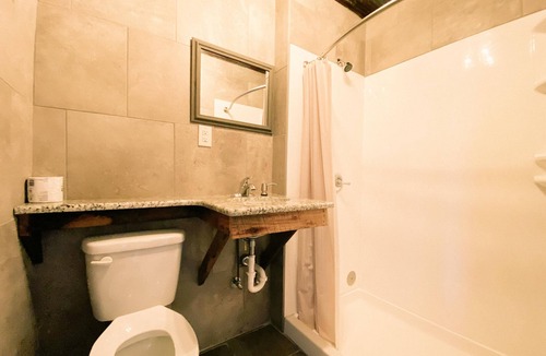 Cape Fair Hotel | Flat Creek Lodge