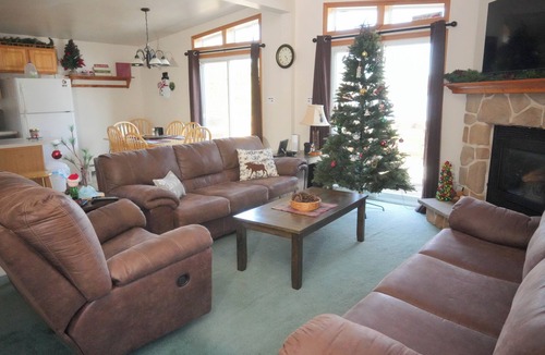 Town of Webb Ski Chalet | Hamilton House @ Eagle Bay Village