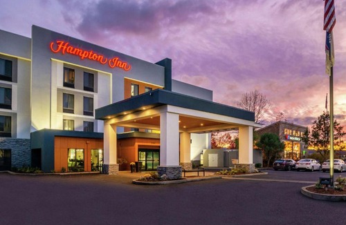 Western Hotel | Hampton Inn Eugene