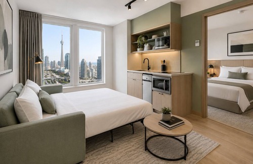 Central Waterfront Apartment | Harbourfront Studio by Lake Ontario