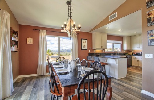 Fallbrook House | Hilltop Comforts