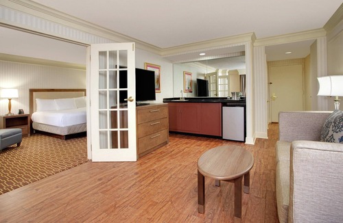 Tougaloo Hotel | Hilton Jackson