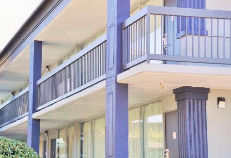 Conroe Hotel | Hotel Elev8