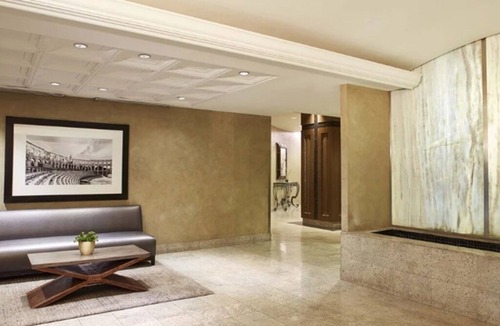 Bay Cloverhill Apartment | Intimate Studio Suite Downtown