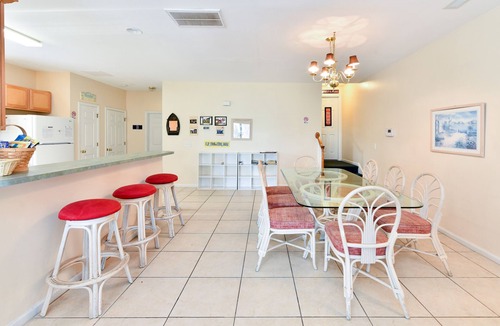 Surfside Beach House | Large Beachview 5 bedroom House Surfside Beach 2nd row