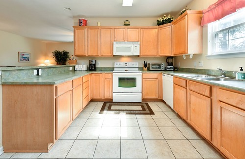 Surfside Beach House | Large Beachview 5 bedroom House Surfside Beach 2nd row