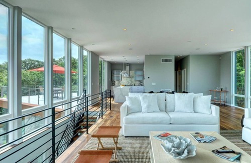 East Hampton House | Modern Waterfront w/Pool + Beach Access