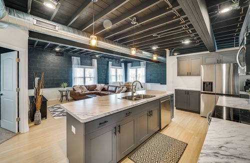 St. Clair Apartment | Modernized St Clair Apartment: Walk to Boardwalk!